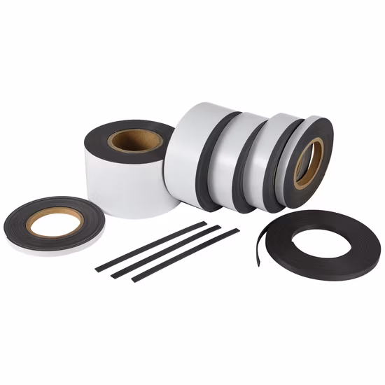 Rotolo di striscia magnetica in gomma flessibile personalizzata Rotolo di nastro magnetico biadesivo da 3 m